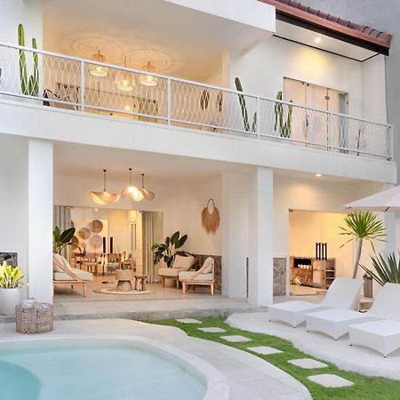 Casa De Lupe 5 Bedroom Villa In Kerobokan 세미냑 외부 사진