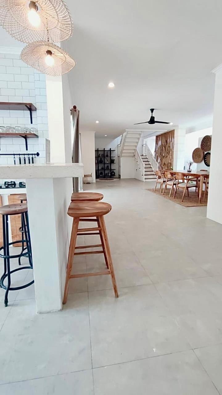 Casa De Lupe 5 Bedroom Villa In Kerobokan 세미냑 외부 사진