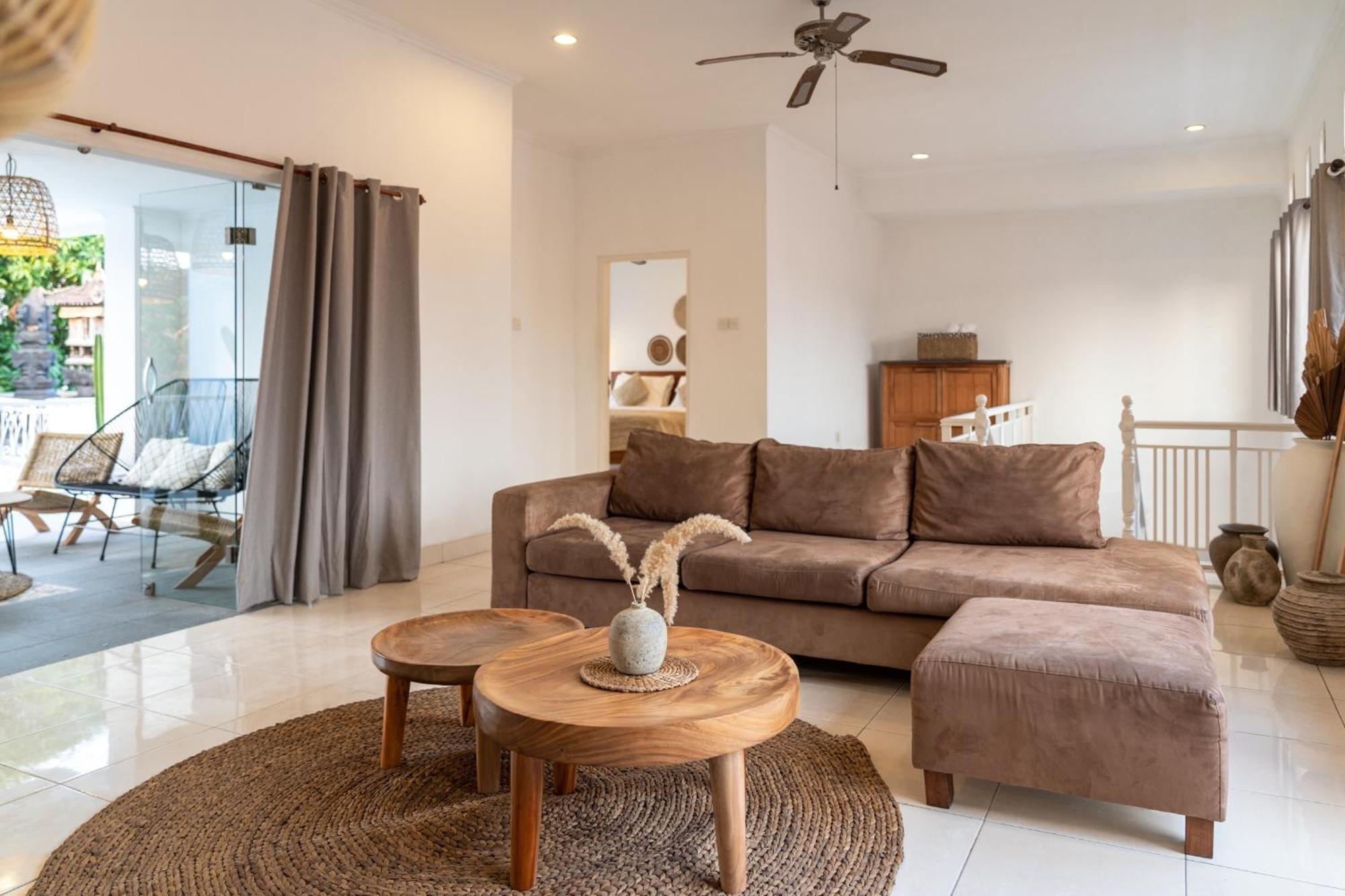 Casa De Lupe 5 Bedroom Villa In Kerobokan 세미냑 외부 사진