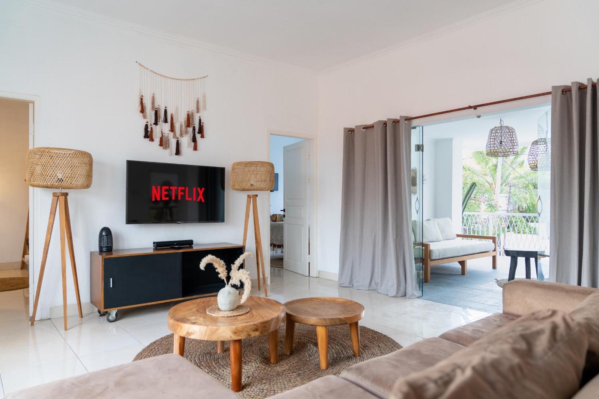 Casa De Lupe 5 Bedroom Villa In Kerobokan 세미냑 외부 사진